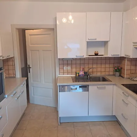 Presernova 46 * Bled